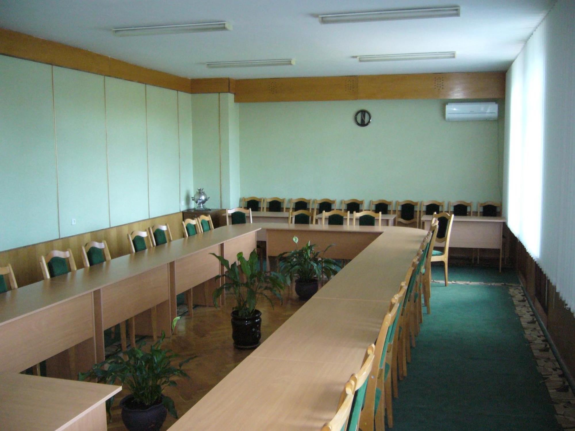 Hotel Profspilkovyi Loetsk Buitenkant foto